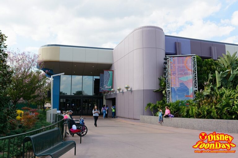 WDW エプコット フィーチャーワールド Club Cool