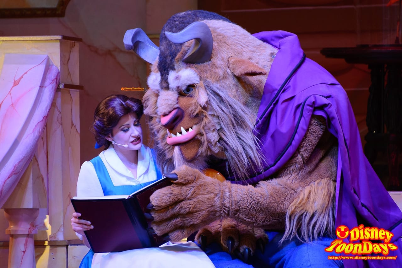 WDW ディズニーハリウッドスタジオ ハリウッドブルーバード ビューティー・アンド・ビースト・ライブ・オン・ステージ　ベル　野獣 (2)