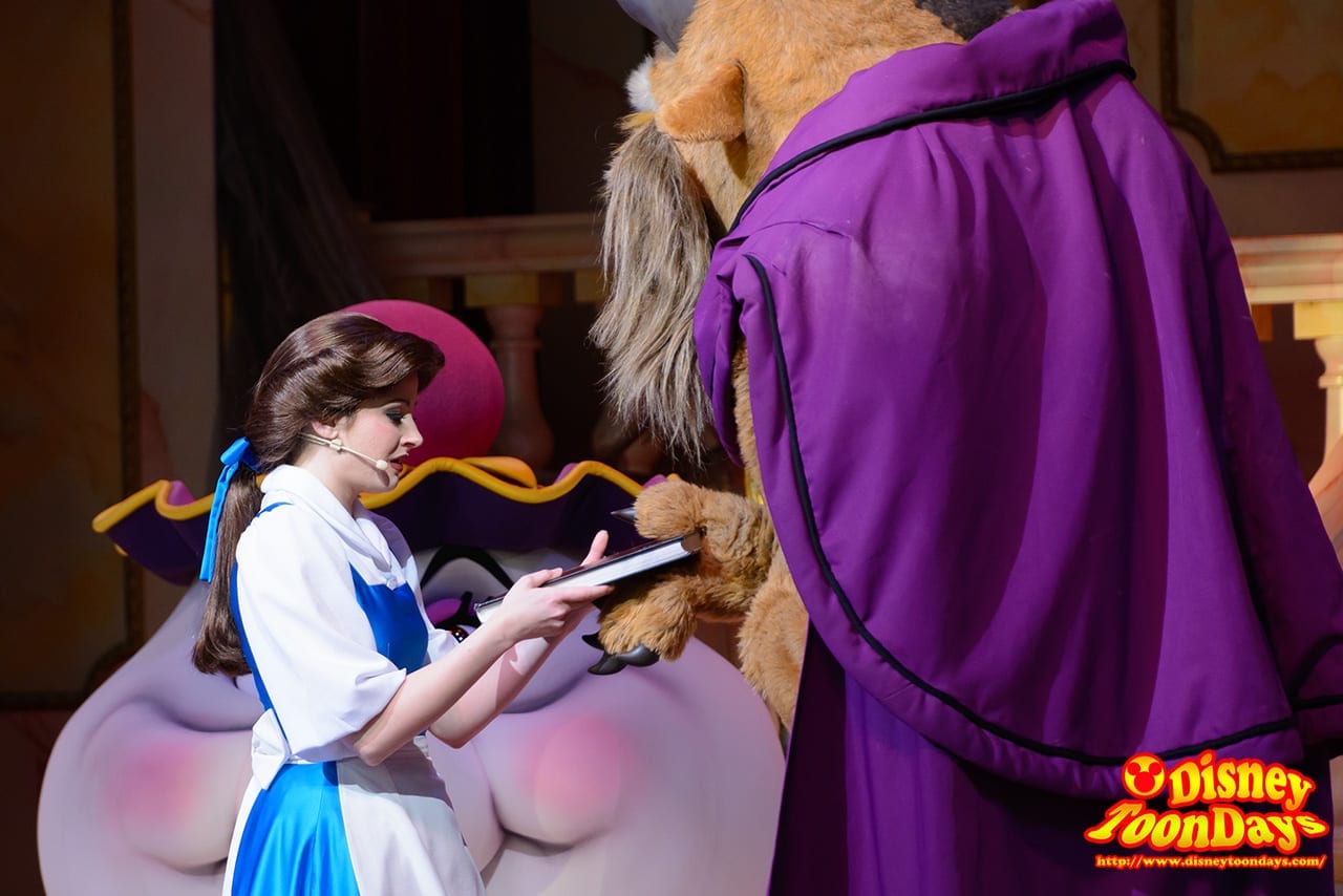 WDW ディズニーハリウッドスタジオ サンセットブルーバード ビューティー・アンド・ビースト・ライブ・オン・ステージ　ベル　野獣