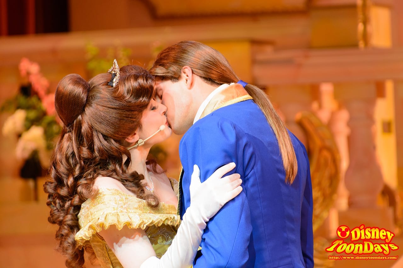WDW ディズニーハリウッドスタジオ ハリウッドブルーバード ビューティー・アンド・ビースト・ライブ・オン・ステージ　ベル 野獣