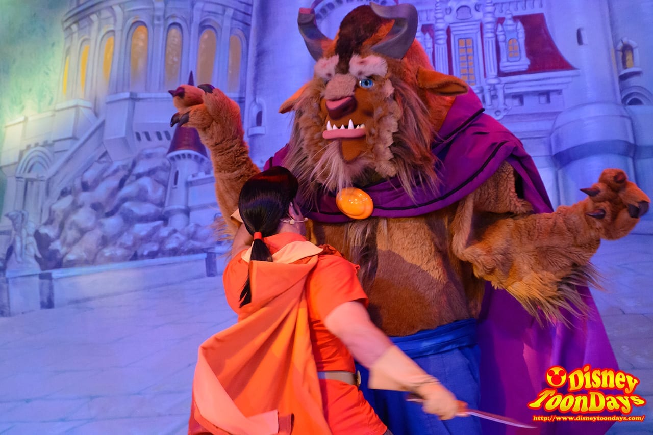 WDW ディズニーハリウッドスタジオ サンセットブルーバード ビューティー・アンド・ビースト・ライブ・オン・ステージ　野獣　ガストン (3)