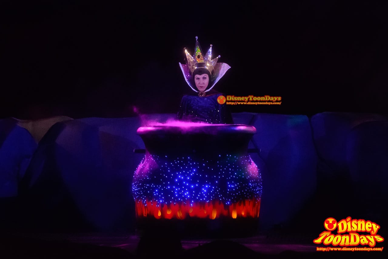 WDW ディズニーハリウッドスタジオ ハリウッドブルーバード ファンタズミック！ ウィックド・クイーン (2)