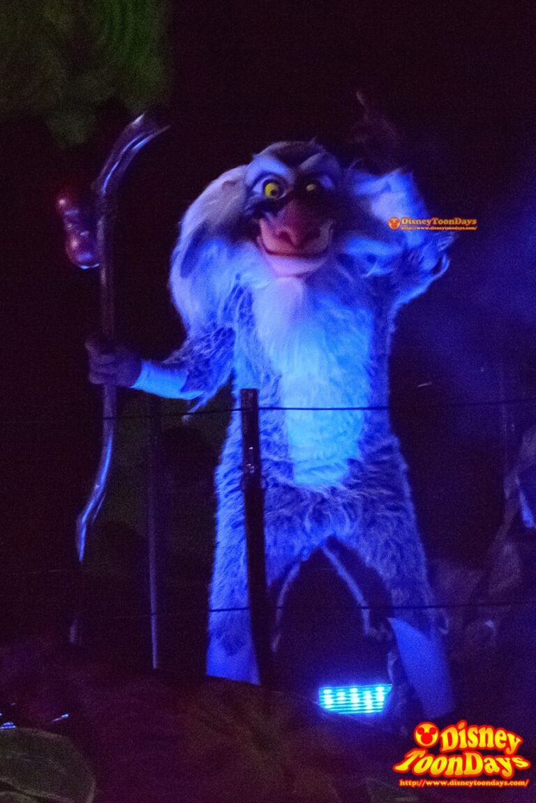 WDW ディズニーハリウッドスタジオ ハリウッドブルーバード ファンタズミック! ラフィキ