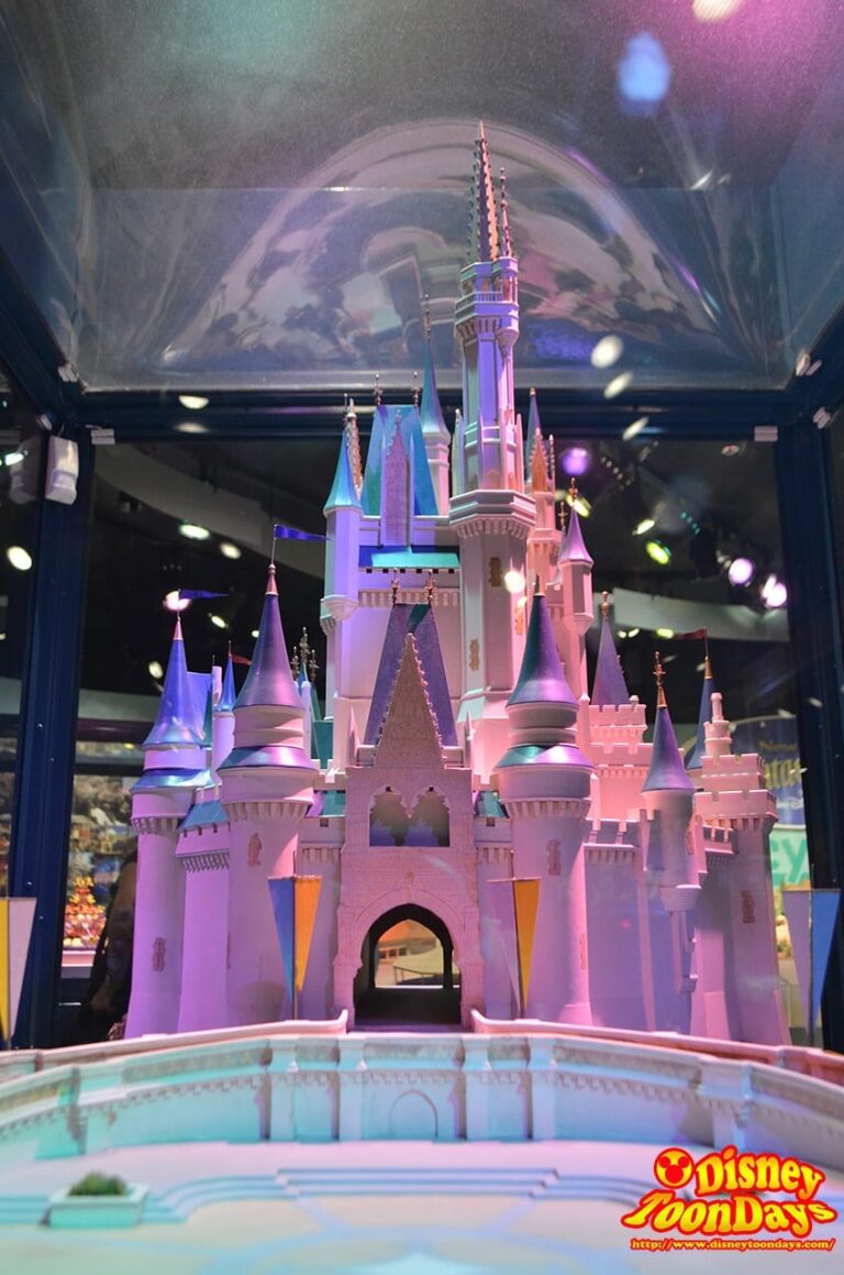 WDW ディズニーハリウッドスタジオ ミッキーアベニュー ウォルト・ディズニー・ワン・マンズ・ドリーム シンデレラ城