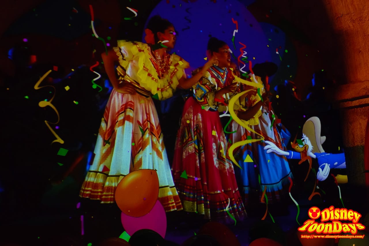 WDW ワールドショーケース メキシコ館 グラン・フィエスタ・ツアー・スターリング・ザ・スリー・カバレロ (14)