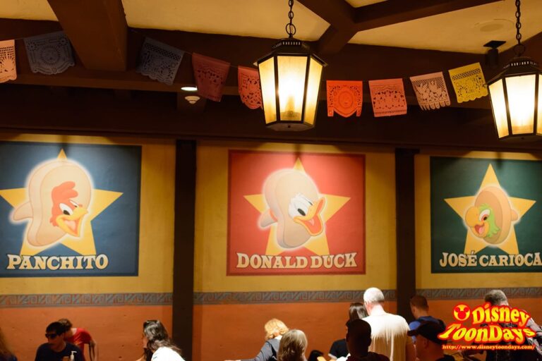 WDW ワールドショーケース メキシコ館 グラン・フィエスタ・ツアー・スターリング・ザ・スリー・カバレロ (2)