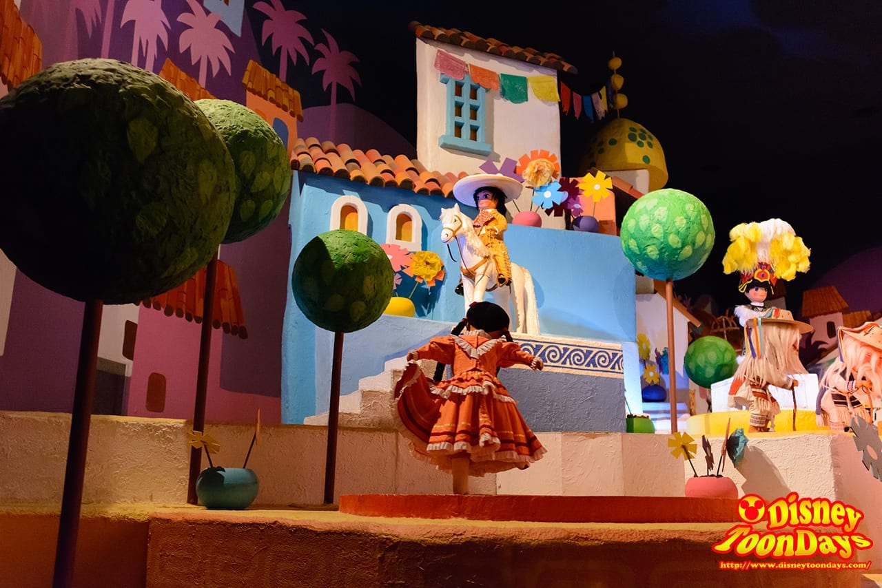 WDW ワールドショーケース メキシコ館 グラン・フィエスタ・ツアー・スターリング・ザ・スリー・カバレロ (9)