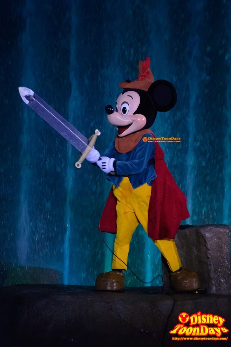 ディズニーハリウッドスタジオのファンタズミック！豪華なステージと