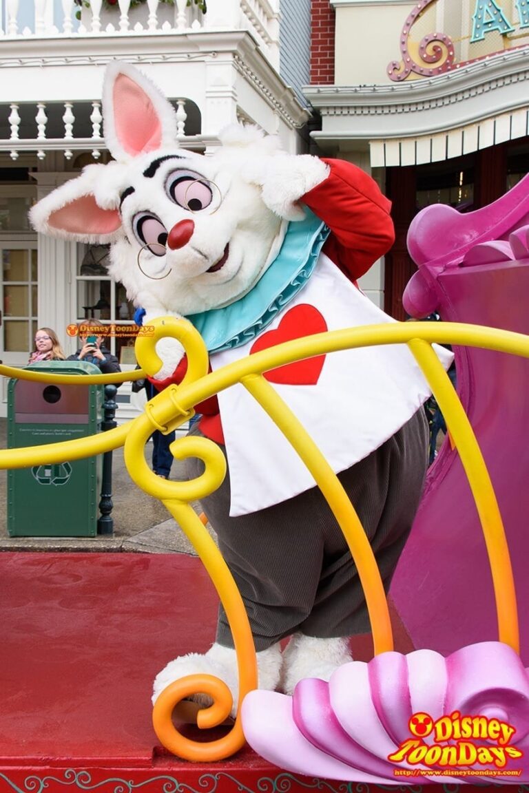 DLP スウィング・イントゥ・スプリング 2016 ミニーズ・リトル・スプリング・トレイン ホワイトラビット DLP スウィング・イントゥ・スプリング 2016 ミニーズ・リトル・スプリング・トレイン ホワイトラビット