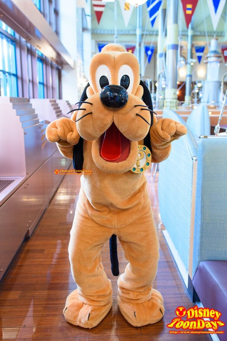 ホライズンベイレストランのスチームパン工夫新衣装のプルートのグリーティング