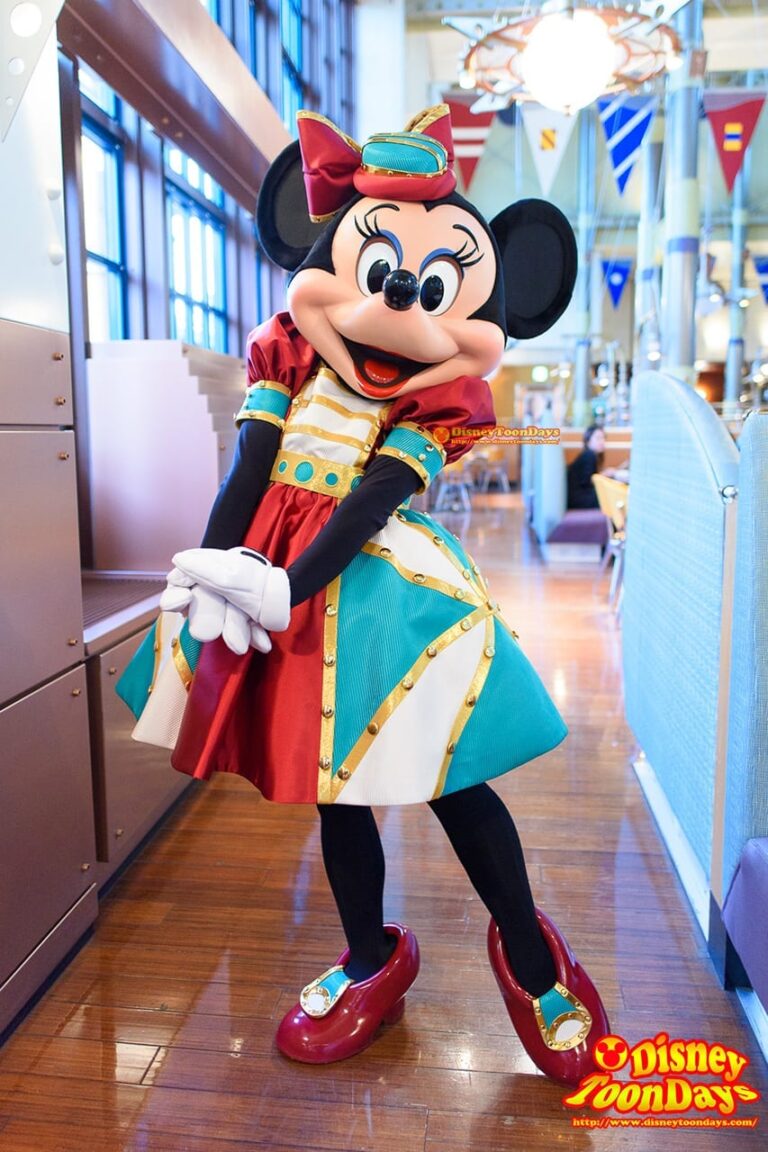 ホライズンベイレストランのスチームパン工夫新衣装のミニーマウスのグリーティング