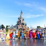 ディズニーランドパリで特別なイースターパレード