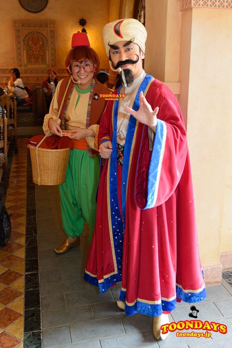 TDS ディズニー・ハロウィーン 2015 カスバ・フードコート グリーティング シャバーン　アシーム