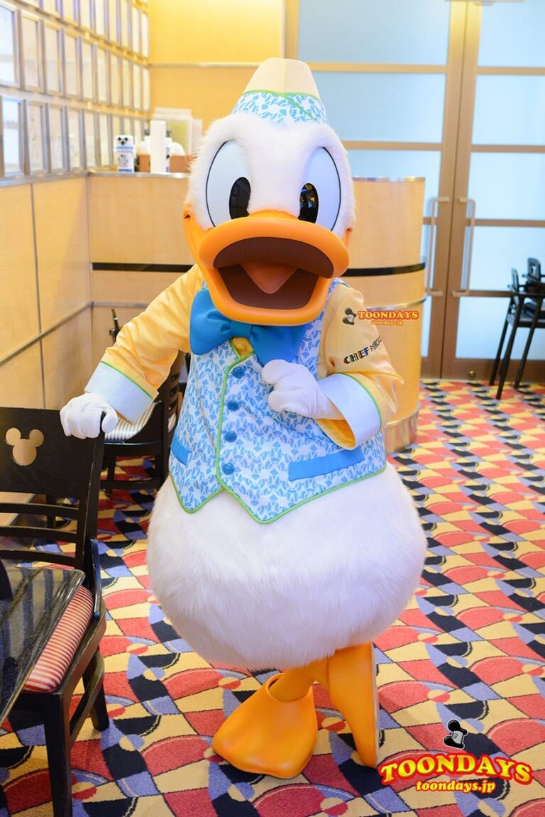 TDR ディズニーアンバサダーホテル シェフ・ミッキー グリーティング ドナルドダック
