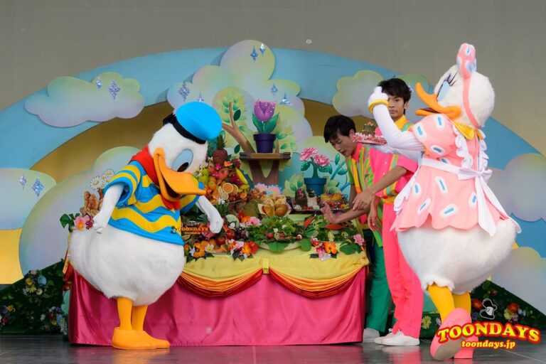 TDL トゥモローランド ショーベース パークファンパーティー ミッキー＆ヒズ・パルズ～タイム・オフ ドナルドダック デイジーダック