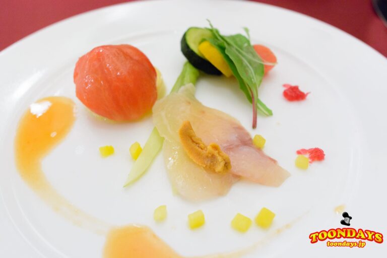 トマトのファルシ、帆立貝のタルタルとコーンムース～真鯛のマリネ添え～　マゼランズ　 東京ディズニーシー15周年 ザ・ウィッシュ・オブ・イヤー　スペシャルコース