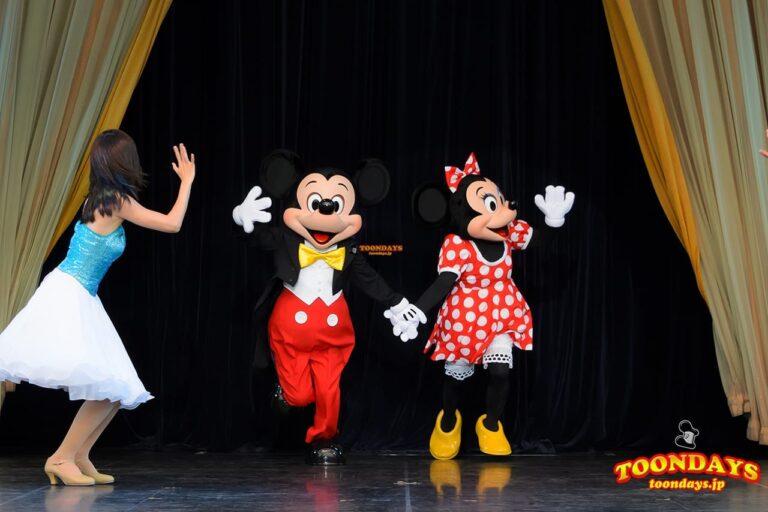 TDL トゥモローランド ショーベース パークファンパーティー ミッキーマウス ミニーマウス