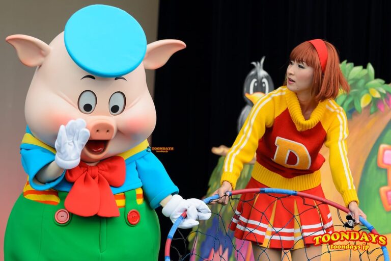 TDL トゥモローランド ショーベース パークファンパーティー ミッキー＆ヒズ・パルズ～タイム・オフ フィドラーピッグ
