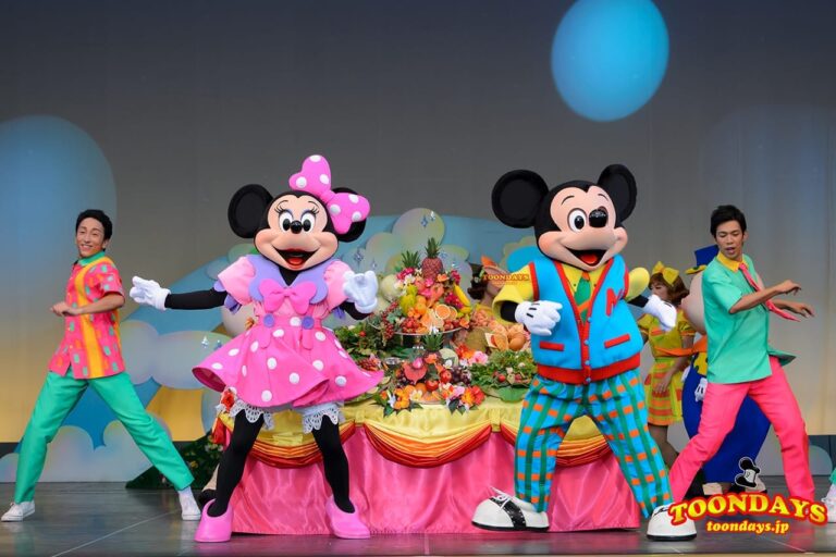 TDL トゥモローランド ショーベース パークファンパーティー ミッキー＆ヒズ・パルズ～タイム・オフ ミニーマウス ミッキーマウス