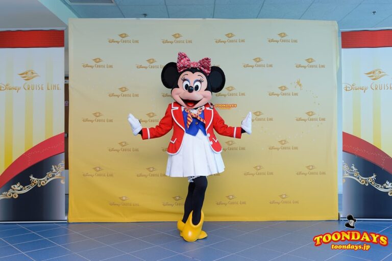 DCL ディズニー・ワンダー号 マイアミ港 グリーティング ミニーマウス