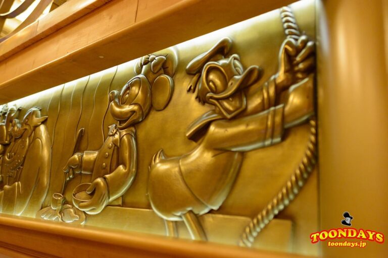 DCL ディズニー・ワンダー号 ロビーアトリウム (11)