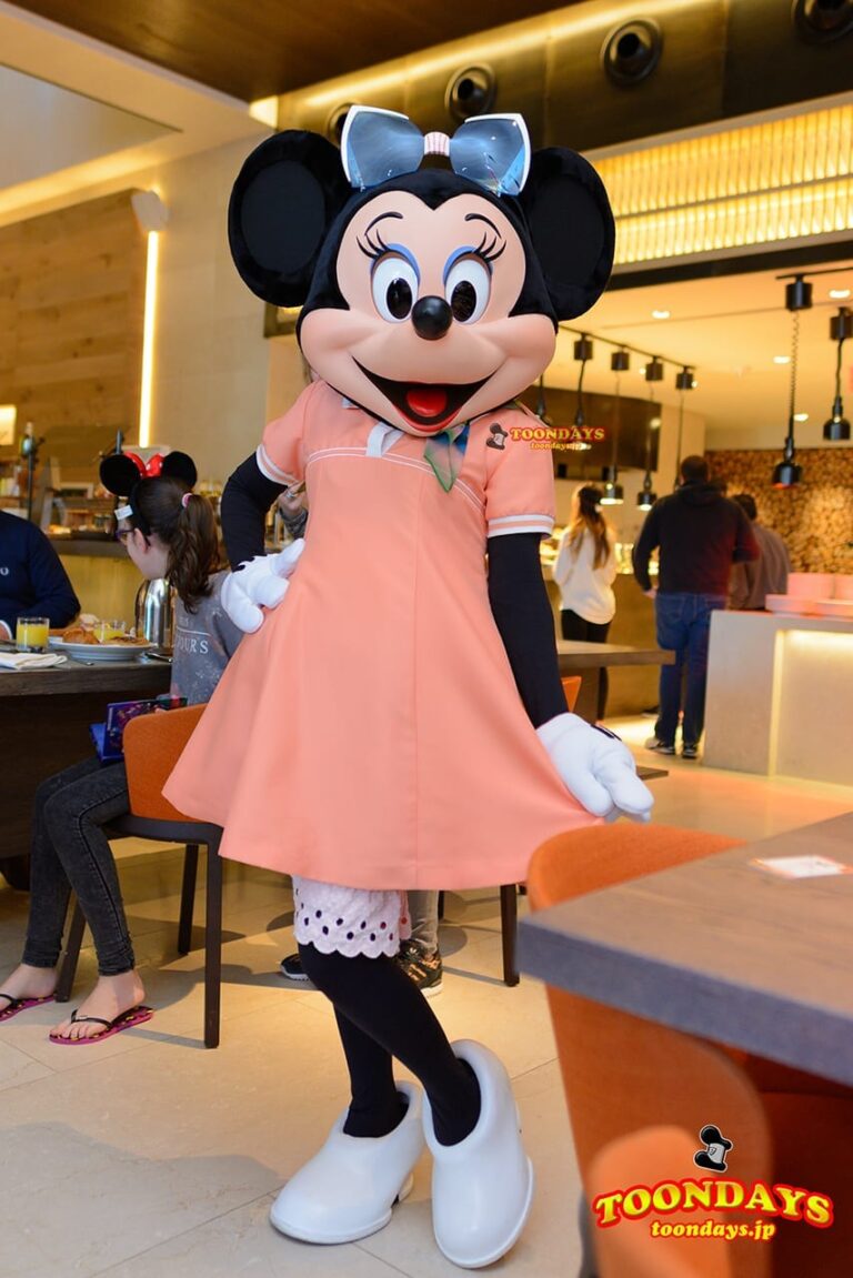 WDW フォーシーズンズ・ホテル ラヴェロ グリーティング ミニーマウス (1)