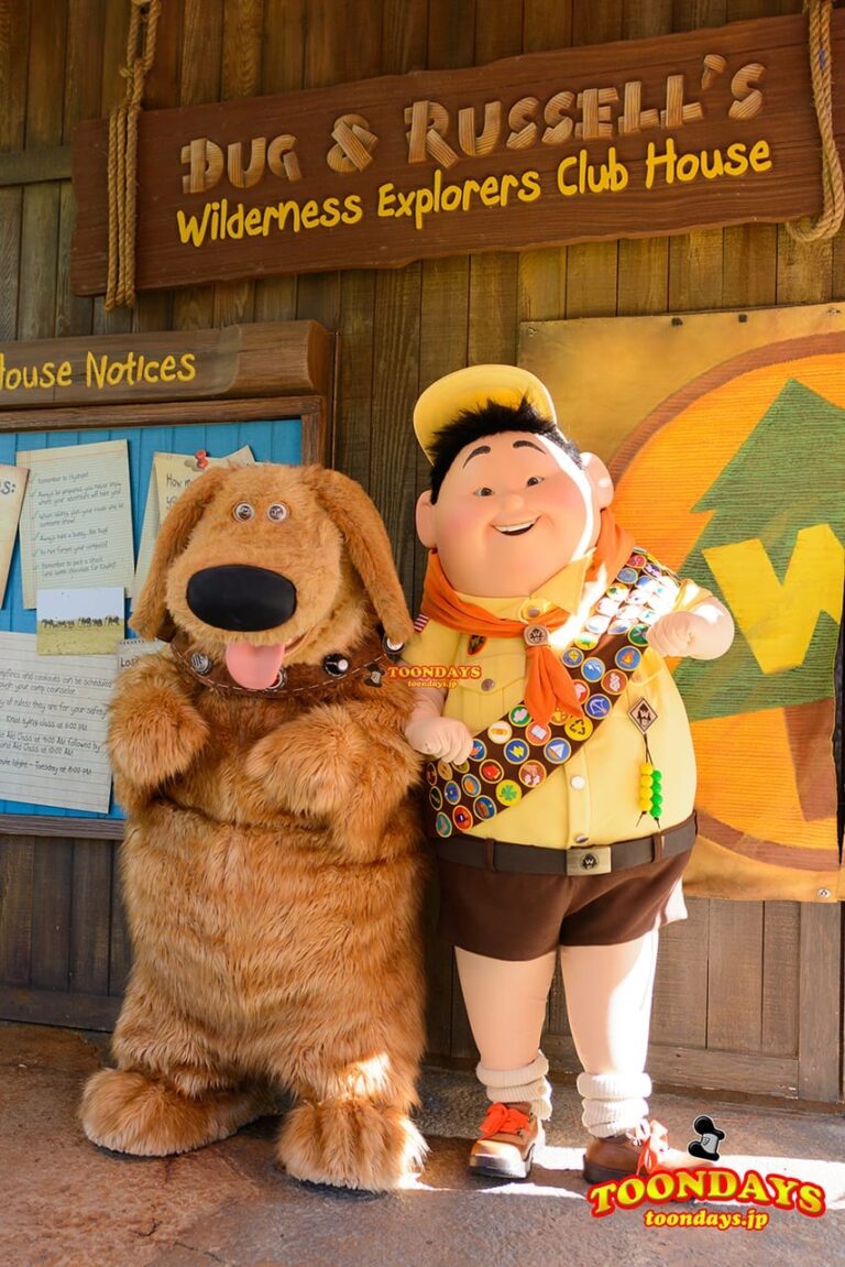 WDW アニマルキングダム ディスカバリーアイランド ダグ・アンド・ラッセルズ・ウィルダネス・エクスプローラーズ・クラブ・ハウス グリーティング ラッセル ダグ
