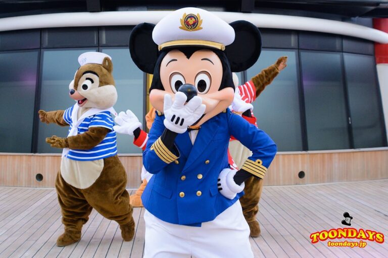 DCL ディズニー・ワンダー号 デックステージ アドベンチャーズ・アウェイ ミッキーマウス (1)
