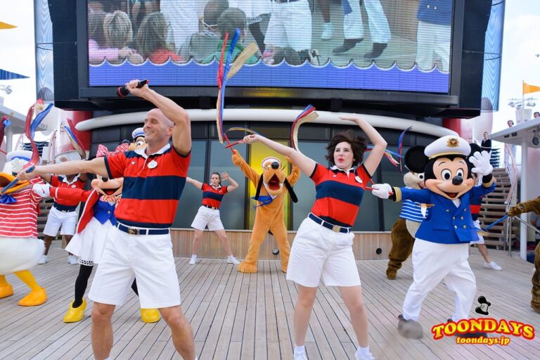 DCL ディズニー・ワンダー号 デックステージ アドベンチャーズ・アウェイ (3)