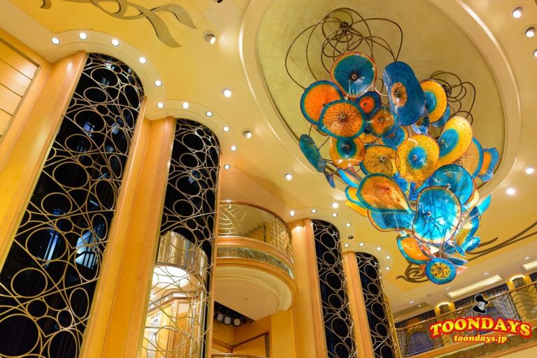 DCL ディズニー・ワンダー号 ロビーアトリウム (7)