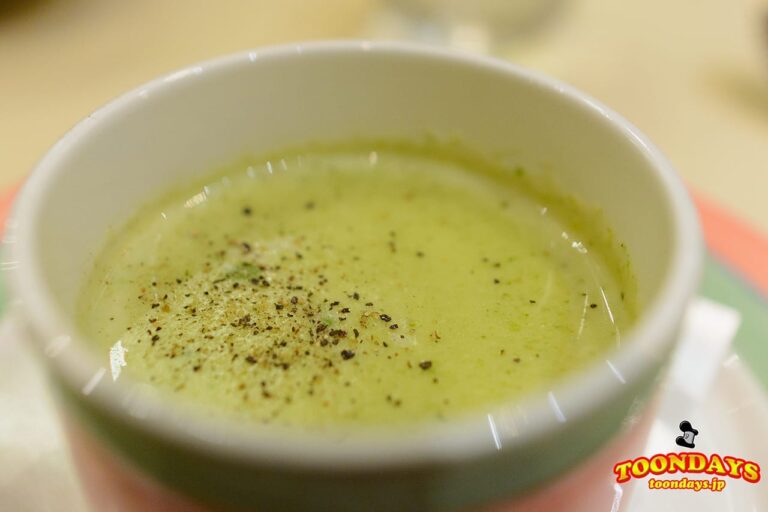 DCL ディズニー・ワンダー号 パロット・ケイ (4)