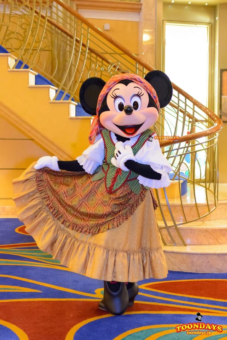 DCL ディズニー・ワンダー号 パイレーツナイト グリーティング ミニーマウスb (1)