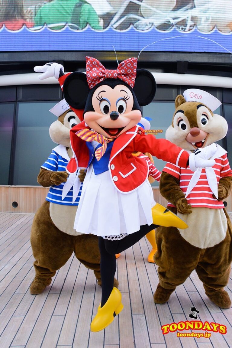 DCL ディズニー・ワンダー号 デックステージ アドベンチャーズ・アウェイ ミニーマウス