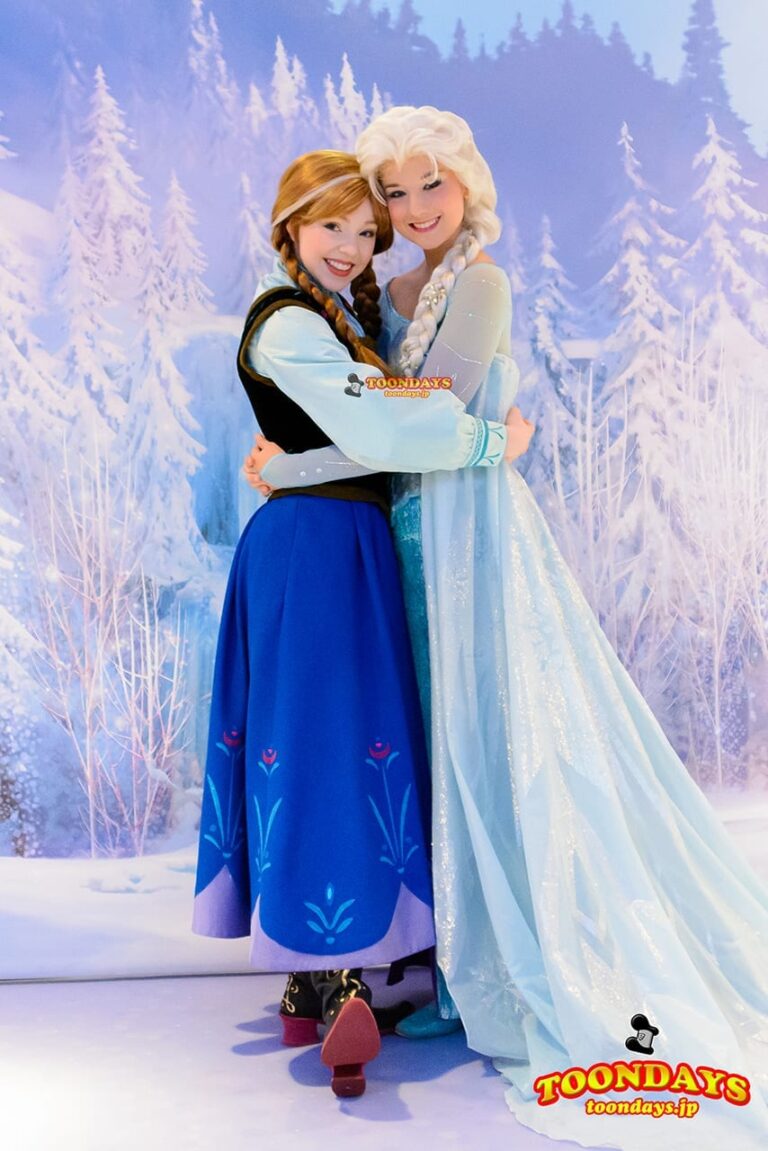 アナとエルサ