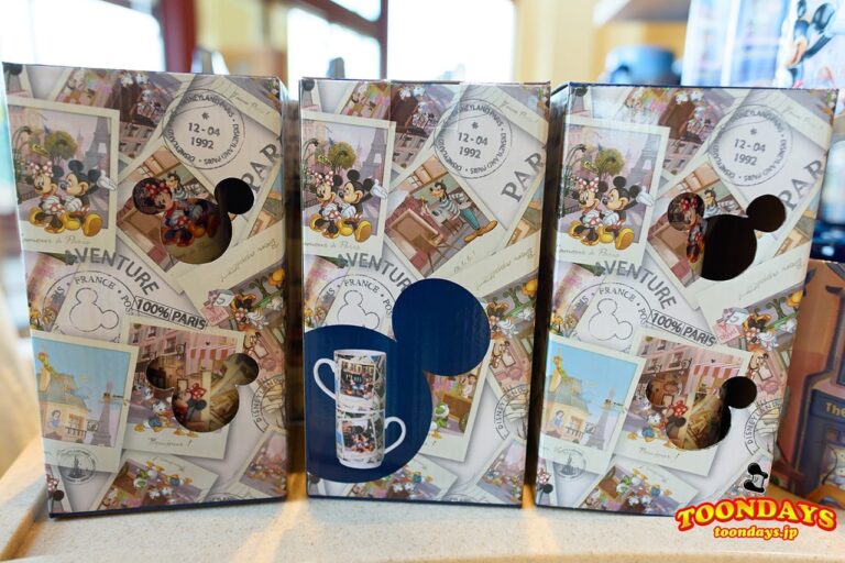 2種のディズニーランドパリのマグカップ
