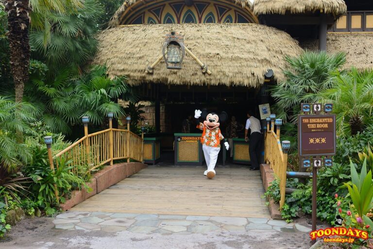 TDL アドベンチャーランド 魅惑のチキルーム：スティッチ・プレゼンツ"アロハ・エ・コモ・マイ" グリーティング ミッキーマウス