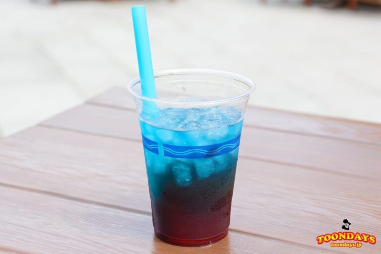 TDS ディズニー・ハロウィーン 2016 ザンビーニ・ブラザーズ・リストランテ グレープ＆ブルーキュラソーのカクテル