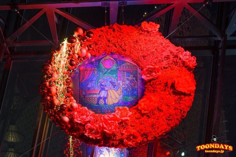東急プラザ銀座の『美女と野獣』のクリスマスリース