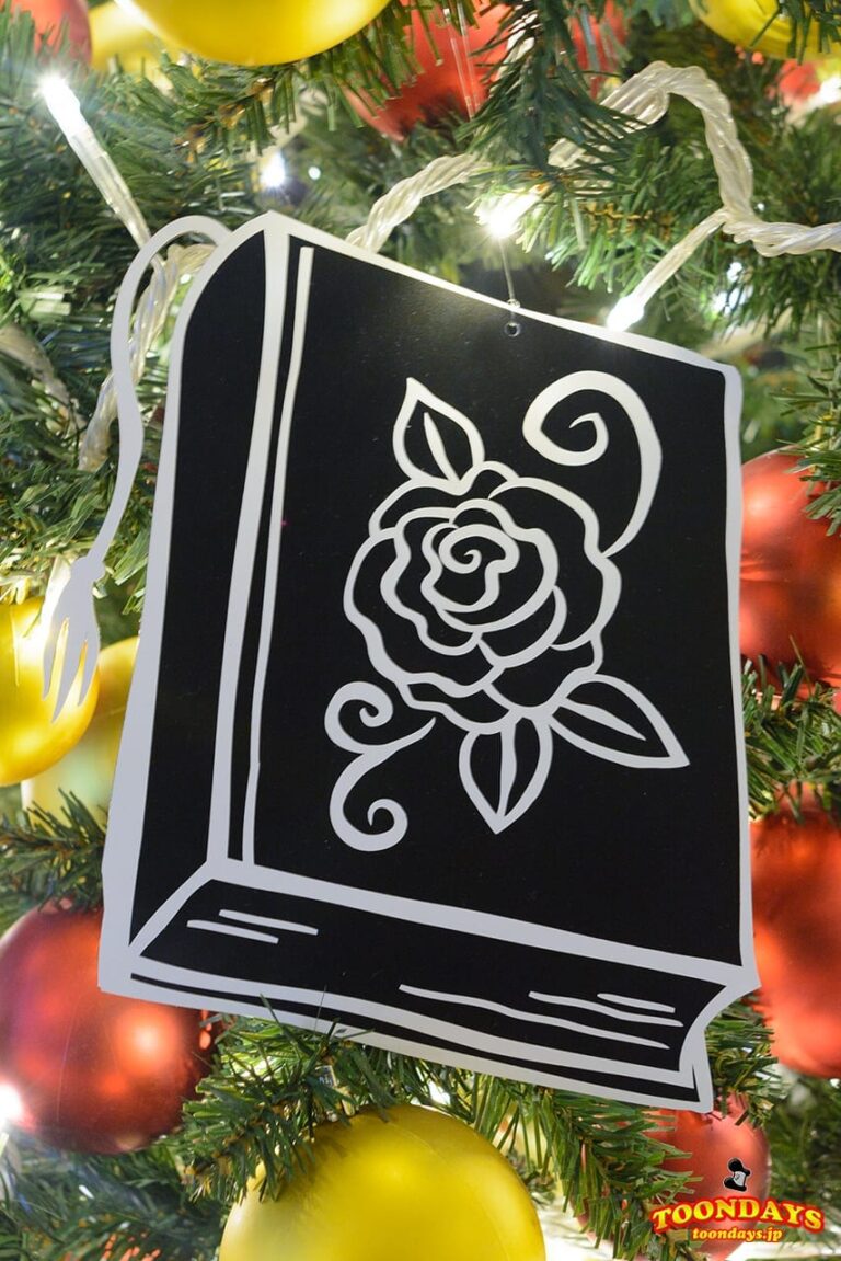 魔法のバラの描かれた本