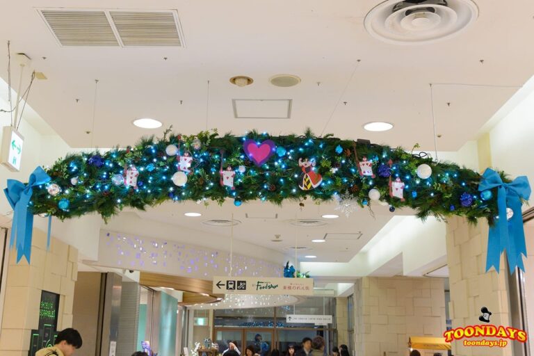 クイーン・オブ・ハートのクリスマスデコレーション