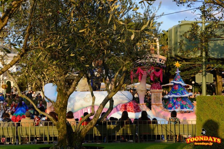 show-mode-of-disney-christmas-stories-2016-14