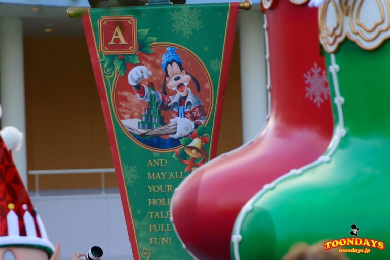 show-mode-of-disney-christmas-stories-2016-18
