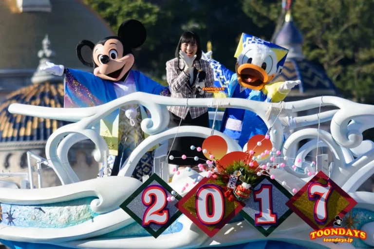 ドナルドが主役！東京ディズニーシー「ニューイヤーズ・グリーティング2017」