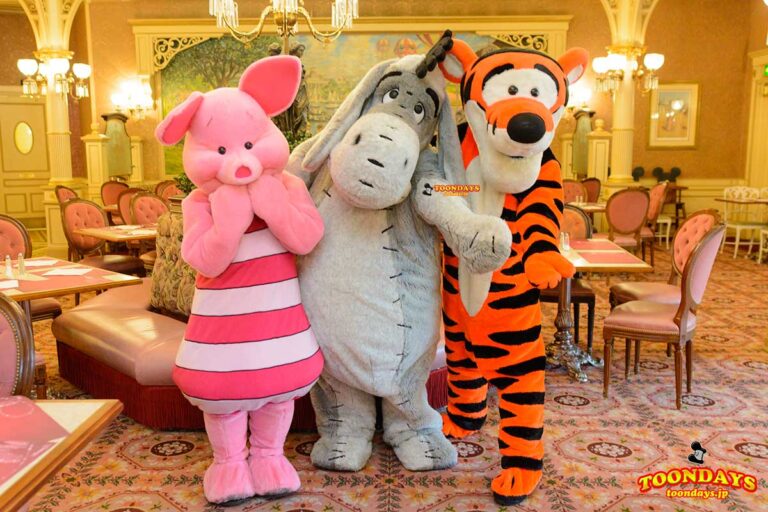 DLP プラザガーデンレストラン キャラクターブレックファスト グリーティング イーヨー ピグレット　ティガー
