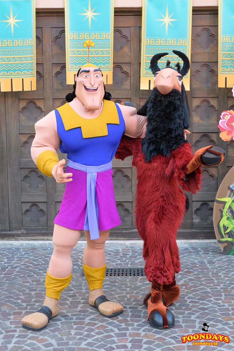 ラマになった王様のクスコ（ラマ）と クロンクがグリーティング