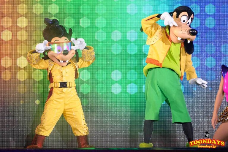 Eye to Eyeを踊るグーフィーとマックス