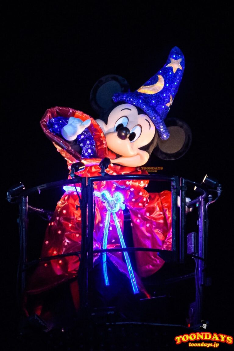 ファンタズミック！に登場する魔法使いのミッキーマウス