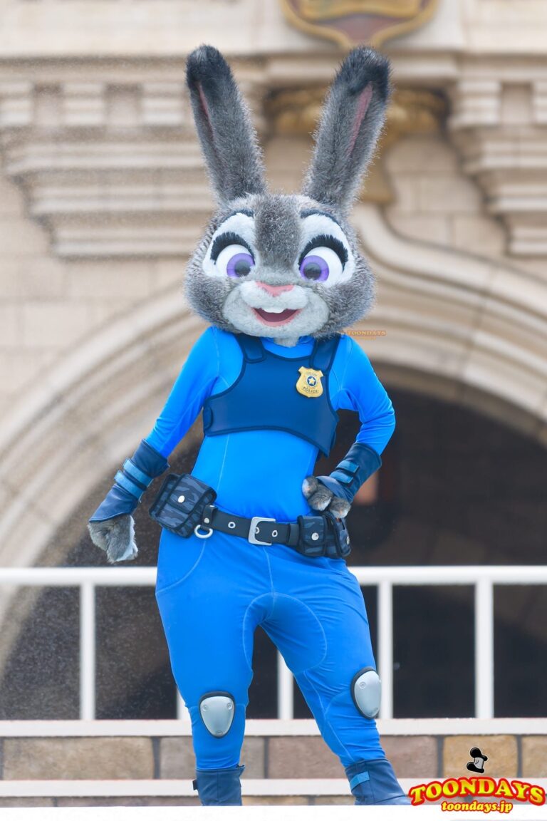 TDL『ホット・ジャングル・サマー 2019』で公演された『ジュディとニックのジャンピン・スプラッシュ』のジュディ・ホップス