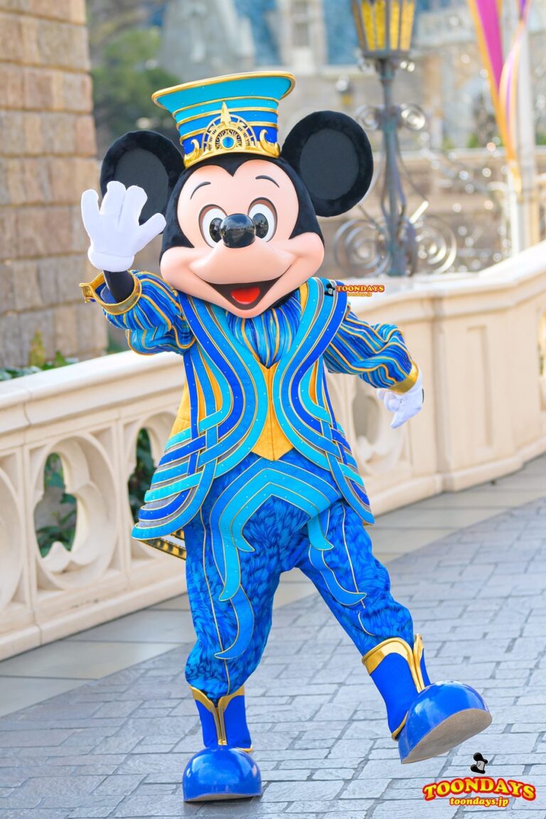 東京ディズニーランド・ウェルカムグリーティング35周年バージョンのミッキーマウス