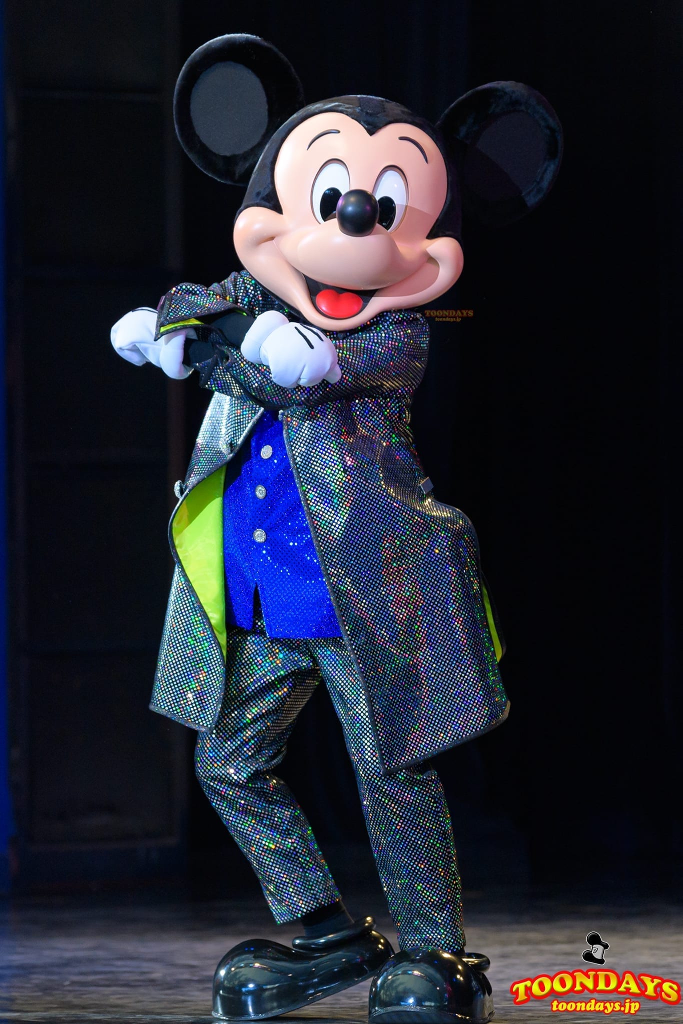 総まとめ】ミッキーマウスの歴代グリーティング衣装・ショー・パレード 